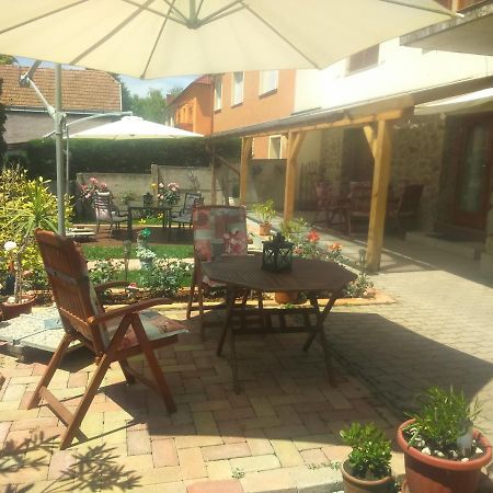 Virag Apartmanhaz Sopron Eksteriør bilde