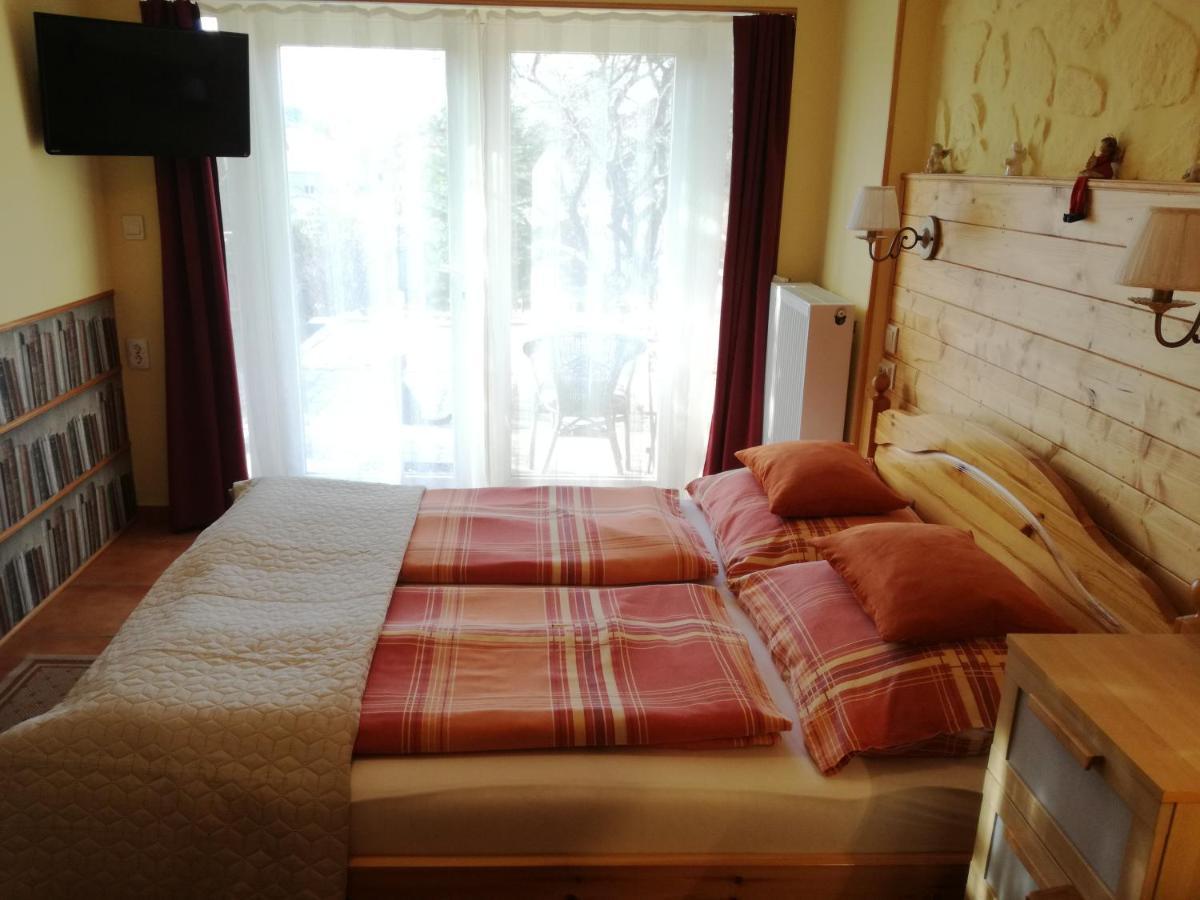 Virag Apartmanhaz Sopron Eksteriør bilde