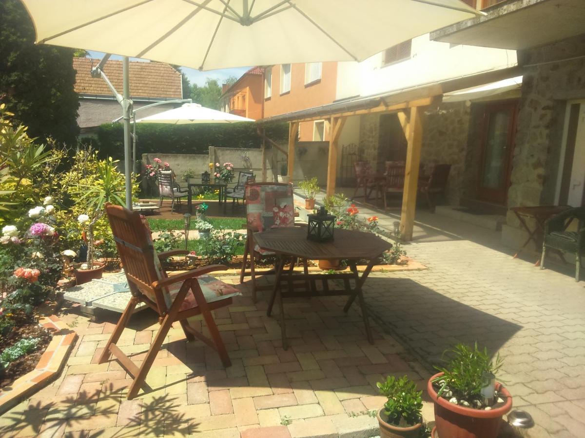 Virag Apartmanhaz Sopron Eksteriør bilde